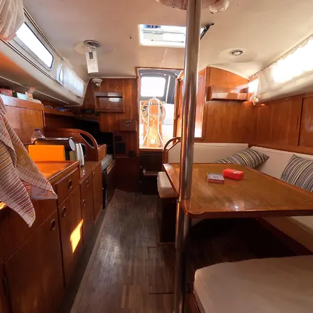 Refugio Flutuante Lisboa